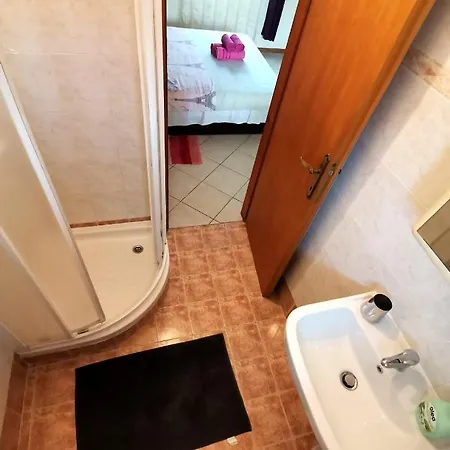 Lovely Family House Robi Affittacamere Rovigno