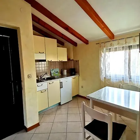 Lovely Family House Robi Rovinj
